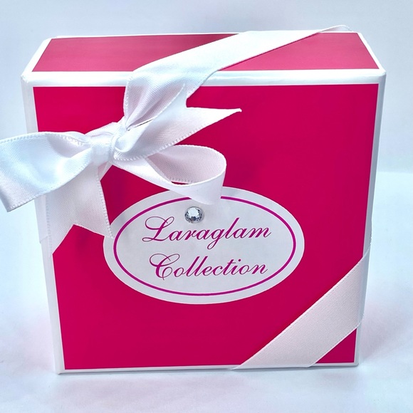 Acrylic Crystal Choker Necklace Embellished With Genuine Crystal Stone Elements - Picture 10 of 10